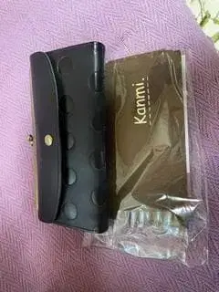 Kammi 도트 무늬 블랙 장지갑