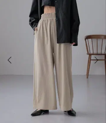 LOWRYSFARM 개더 와이드 이지 팬츠