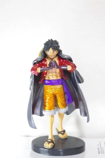 원피스 루피 피규어