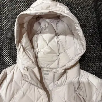 [ 미사용 새상품 ] 유니클로 퍼프 테크 후드티 S 사이즈