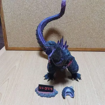 신 고질라 피규어