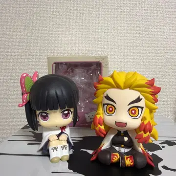 메가하우스 룩업 귀멸의 칼날 츠유리 카나오와 렌고쿠 쿄쥬로 피규어