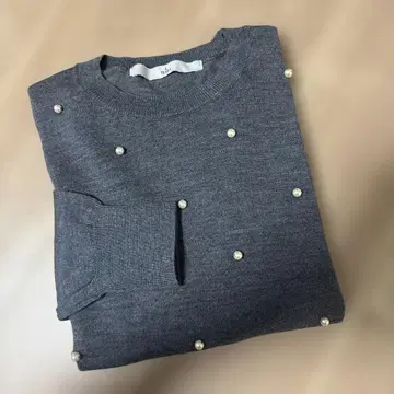 티아라 펄 장식 긴팔 니트