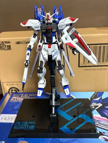 메탈 로봇혼 프리덤 건담