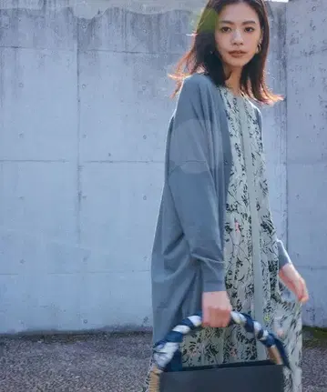 자유구 하버럴 플로 프린트 8부 소매 원피스 38 사이즈