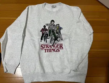 스트레인저 싱스 그레이 맨투맨