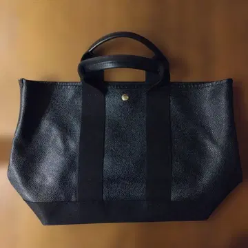 블랙 합성 피혁 토트백