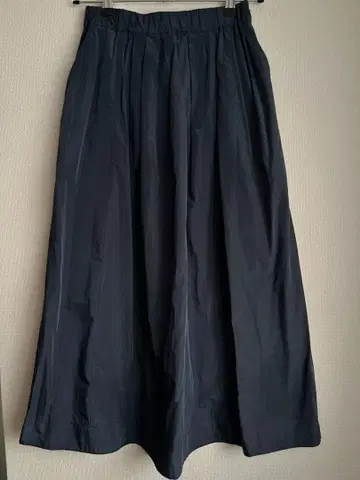 스픽 앤 스팬 타프타 스커트