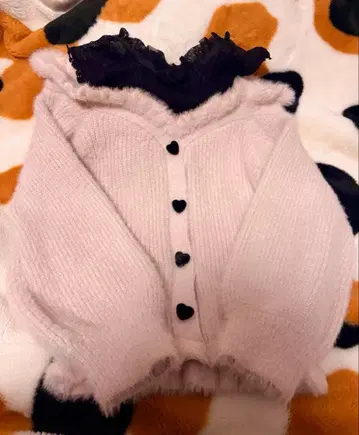 LIZ LISA풍 레이어드 스타일 어깨 트임 니트