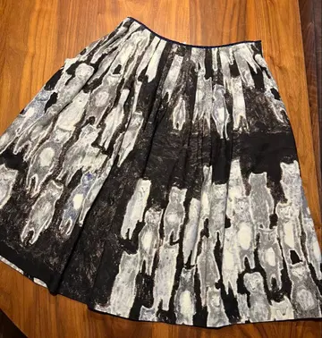 미나 페르호넨 alive 개더 스커트