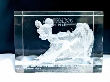 Mickey & Pals 한정판 크리스탈 조각
