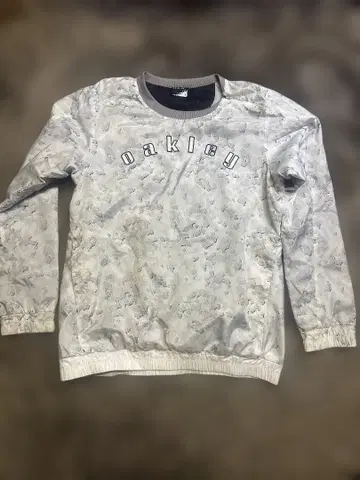 oakley 카모 패턴 맨투맨 자켓 따뜻함