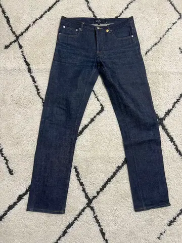 A.P.C. PETIT STANDARD 스트레이트 데님 베트남제 31