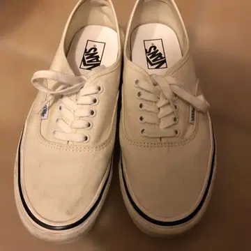 Vans 화이트 스니커즈