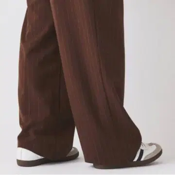 금일 한정 JOURNALSTANDARD 힐컷 루즈 스트라이프 슬랙스