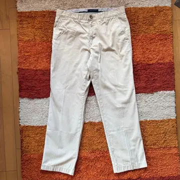 Tommy Hilfiger 화이트 팬츠