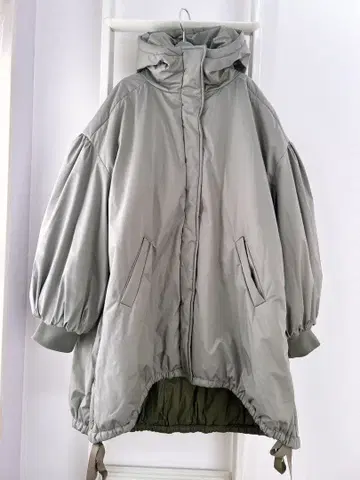 JEANASIS 지나시스 몬스터 후드티 코트