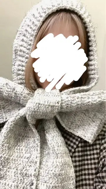 리본 포함 그레이 니트 후드