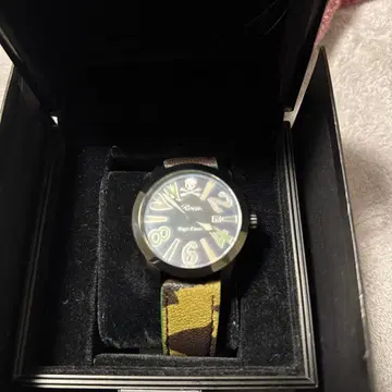 Raven 카모플라쥬 스컬 손목시계