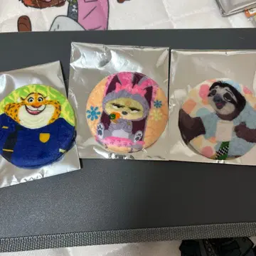 주토피아2 복슬복슬 캔뱃지 3개 세트