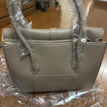 베이지 합성 피혁 핸드백