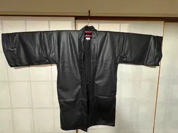 SOU SOU 소우소우 인조 가죽 누레바 이로 코트