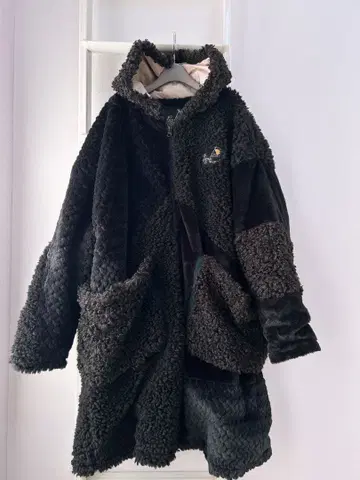 go slow caravan 보아 퍼 MIX 패치워크 코트 블랙