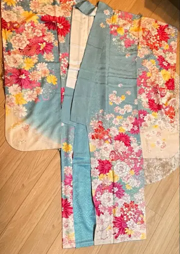 화려한 꽃무늬 후리소데 스카이블루