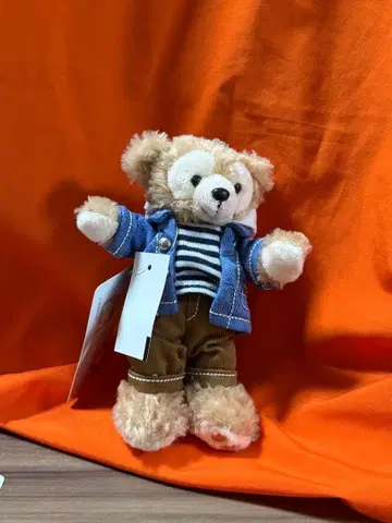 [택 포함] 더피 인형 배지 데님 코디