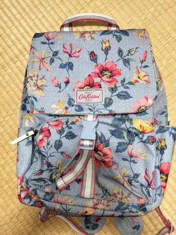 캐스키드슨 백팩 꽃무늬 미사용 새상품 하자품 택 없음