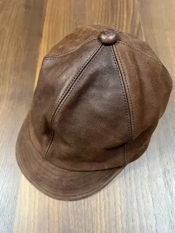 Mr.FATMAN LEATHER SHORT BRIM CAP
