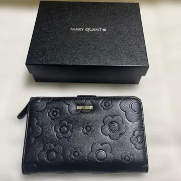 MARY QUANT 블랙 접이식 지갑