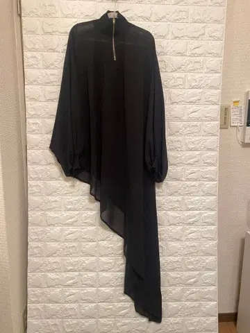 시스루 비대칭 상의