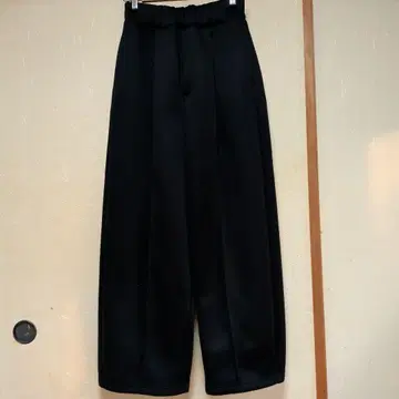 블랙 와이드 팬츠 사이즈 0 폴리에스테르 100%