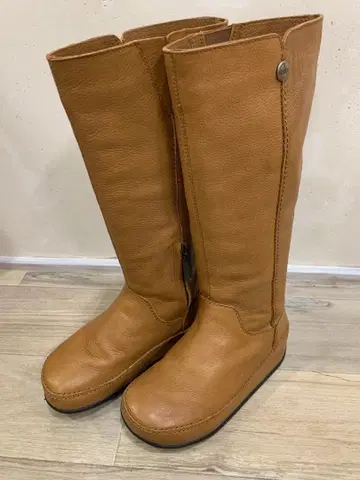 카멜 가죽 롱 부츠 지퍼 포함