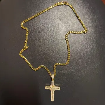 KING ICE 골드 컬러 십자가 목걸이