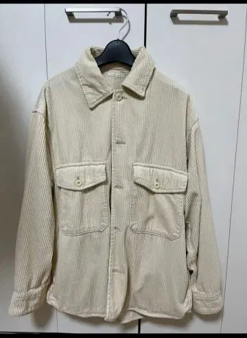 GU 크림색 코듀로이 셔츠와 팬츠 세트