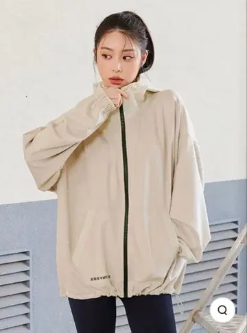 젝시믹스 XA5374G 우븐 이소재 후드 부착 집업