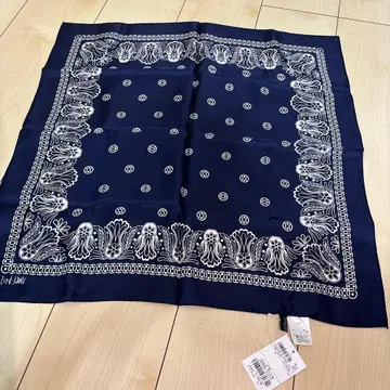 [ 미사용 새상품 ] 실크 100% 23구 네이비 스카프