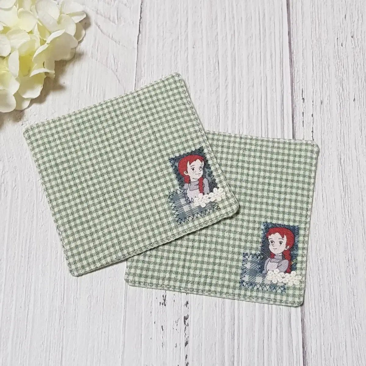 Anne of Green Gables Red Handmade Tea Coaster #핸드메이드,#컵받침,#빨간머리앤,#빨강머리앤,#티매트  on Bunjang Global Site., image size:1200x1200