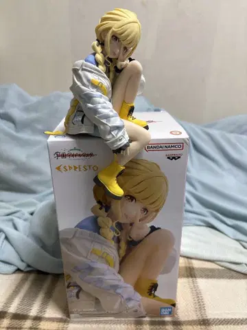 후지타 코토네 피규어 박스 포함