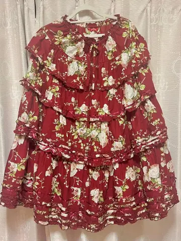 핑크하우스 장미 패턴 스커트 빨간색