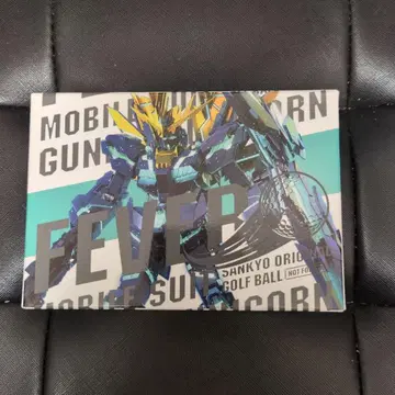 모빌슈트 유니콘 골프공 6개와 야마사 골프공 2개와 티 세트