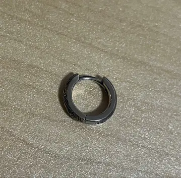 'HAWAIIAN' 검 모양 후프 귀걸이 / 써지컬 스테인리스