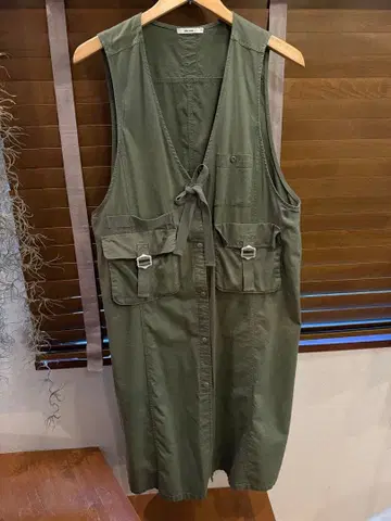 niko and - 롱 밀리 베스트 원피스