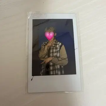 AB6IX 우진 친필 사인 폴라로이드