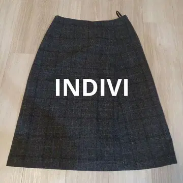 INDIVI 체크 무늬 플레어 스커트 38