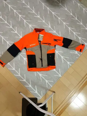 스틸의 임업용 자켓