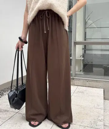 (완판 아이템!) 라이트 온스 쭈리 센터 프레스 와이드 팬츠