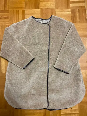 무스탕 코트 브라운 계열